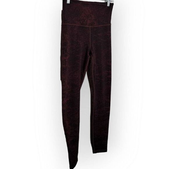 Athleta Elation Glades 7/8 Tight Leggings in Red Black size Small - Picture 3 of 10